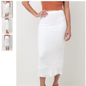 NWT WHITE TEXTURED KNIT MAXI SKIRT (L)
